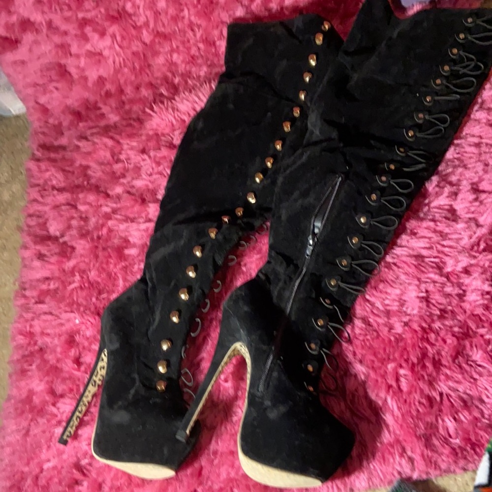 Over the knee boots with front elastic straps